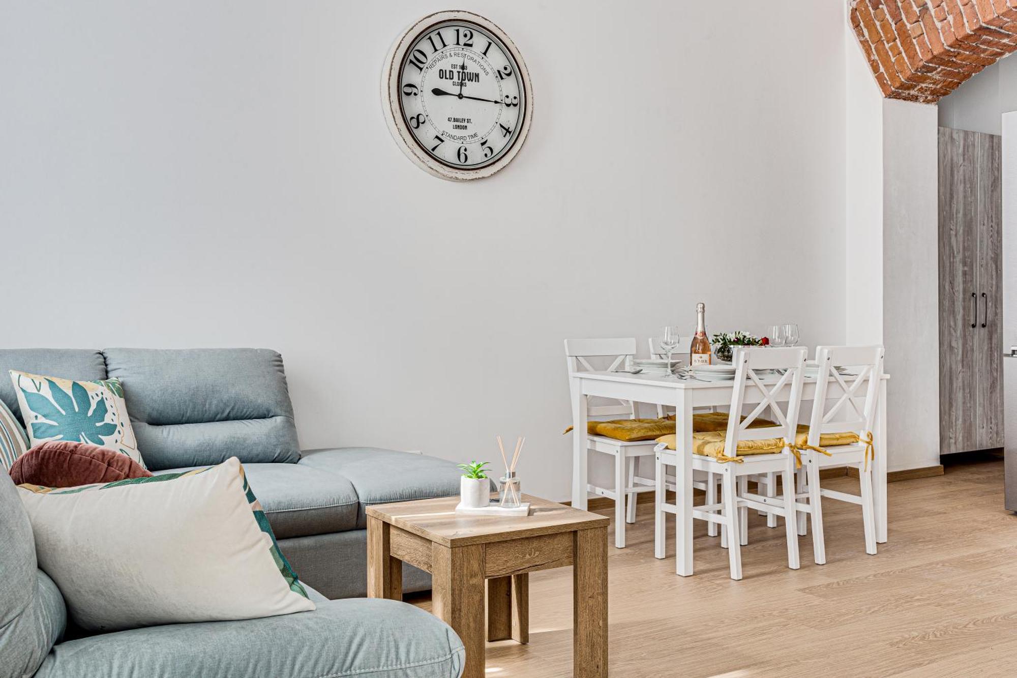 Ari Central Grand Apartments - Luxurious Stay อาราด ภายนอก รูปภาพ