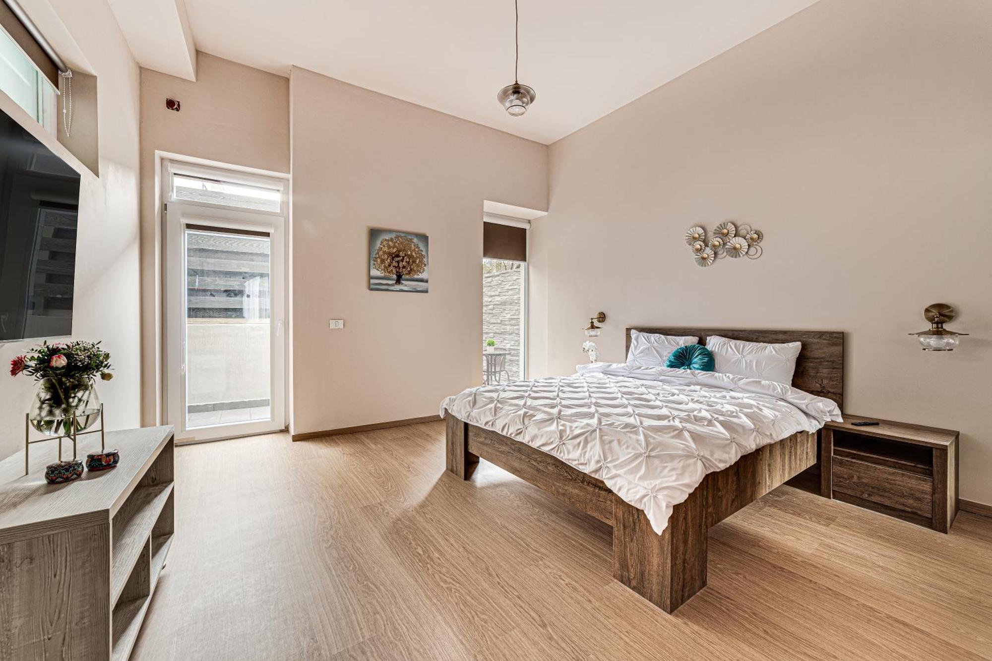 Ari Central Grand Apartments - Luxurious Stay อาราด ภายนอก รูปภาพ
