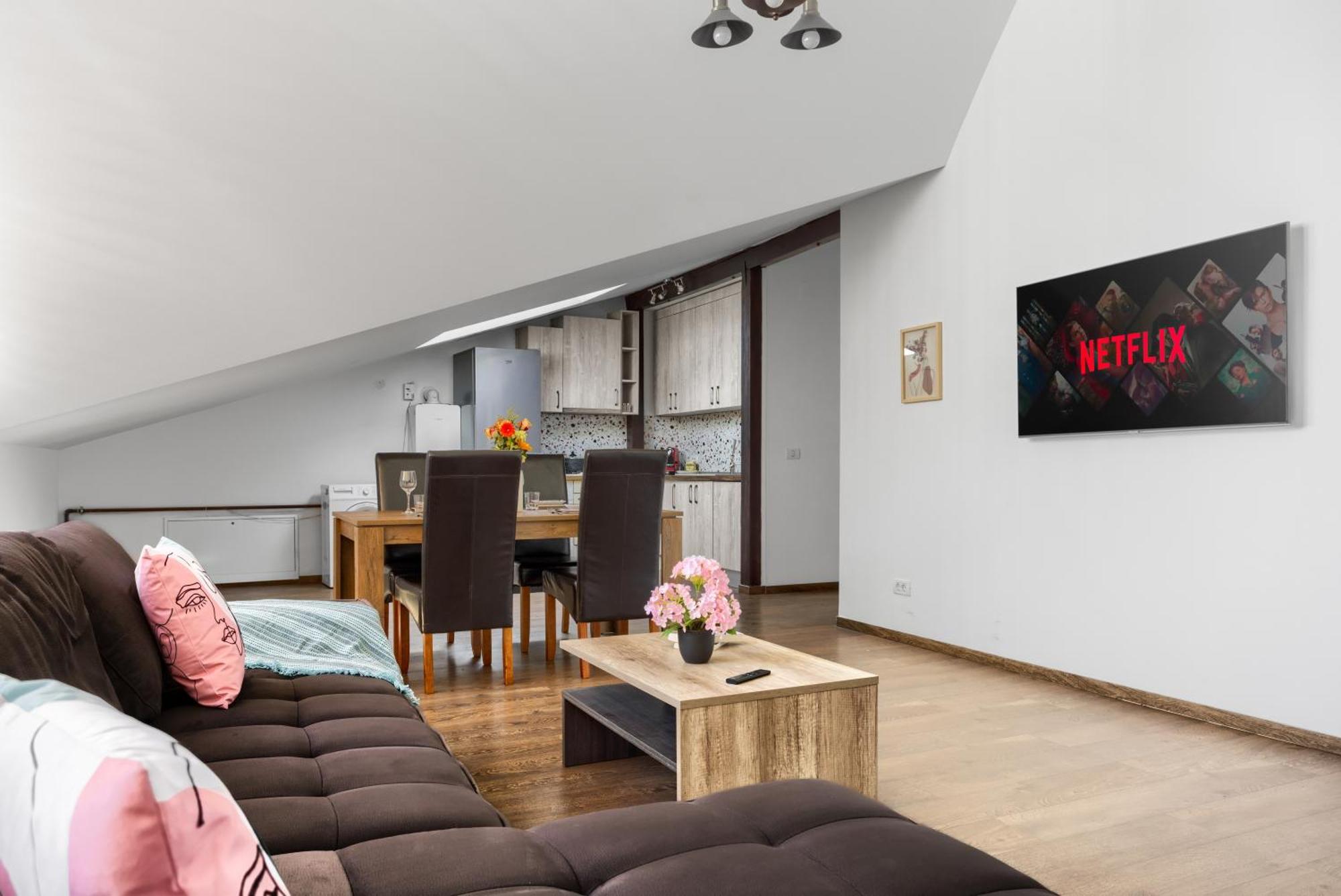 Ari Central Grand Apartments - Luxurious Stay อาราด ภายนอก รูปภาพ