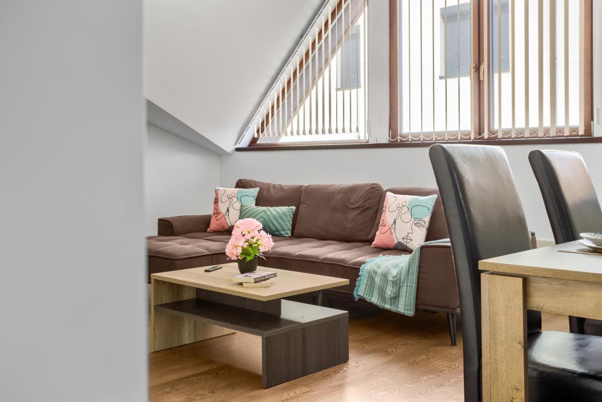 Ari Central Grand Apartments - Luxurious Stay อาราด ภายนอก รูปภาพ
